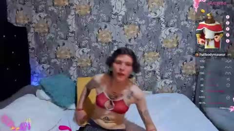 Snapshot of pretty_cristal22 chatting on 07/11/26, 01:30 pretty_cristal22 online show from 07/11/26, 01:30