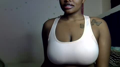 pretty_daina3 online show from 07/05/26, 08:27