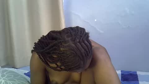 pretty_daniella online show from 01/11/25, 08:43