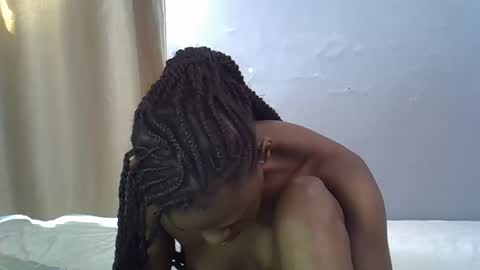 pretty_daniella online show from 01/19/25, 06:53