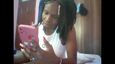pretty_darya online show from 12/29/24, 12:01