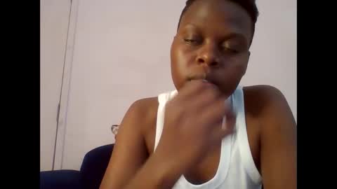 Snapshot of pretty_ebony23 chatting on 05/31/26, 07:04 chocolatebby90 online show from 05/31/26, 07:04