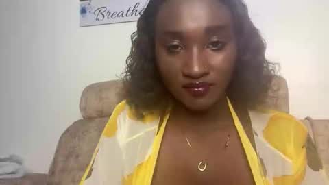 independent model online show from 09/16/25, 02:01