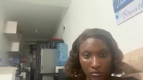 independent model online show from 09/18/25, 10:34