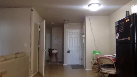 pretty_girl828687 online show from 10/20/25, 07:36