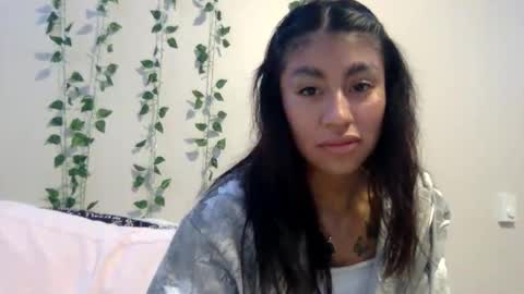 pretty_girl828687 online show from 01/09/26, 07:04