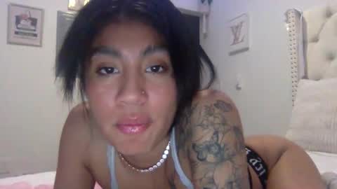 pretty_girl828687 online show from 04/08/26, 12:05