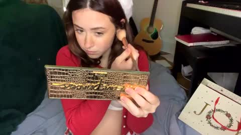 Sophie  online show from 12/18/24, 03:58