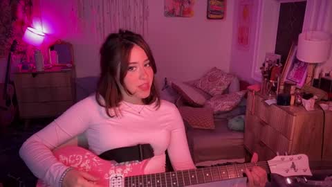 Sophie  online show from 09/16/25, 12:55