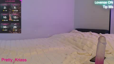 Snapshot of pretty_kriass chatting on 03/09/25, 06:11 Pretty Kriss online show from 03/09/25, 06:11