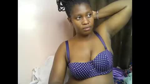 pretty_kylah online show from 05/17/26, 03:19