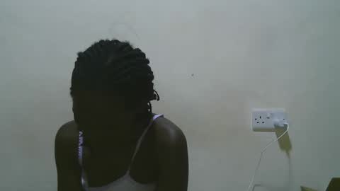 Snapshot of pretty_leila1 chatting on 02/14/26, 03:14 pretty_leila1 online show from 02/14/26, 03:14