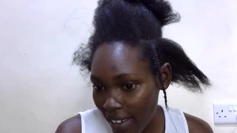 Snapshot of pretty_leila1 chatting on 02/25/26, 07:07 pretty_leila1 online show from 02/25/26, 07:07
