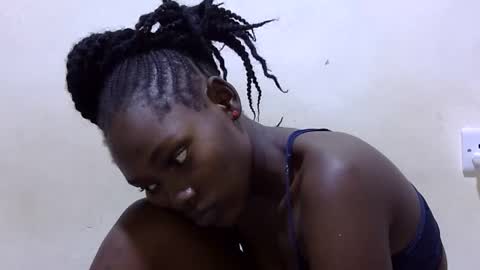 Snapshot of pretty_leila1 chatting on 03/15/26, 01:33 pretty_leila1 online show from 03/15/26, 01:33