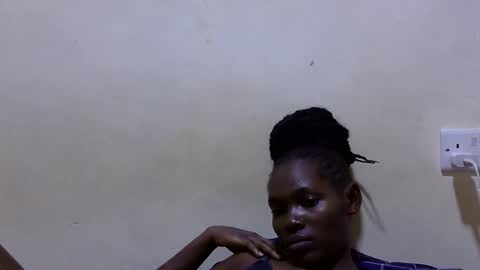 Snapshot of pretty_leila1 chatting on 03/15/26, 04:46 pretty_leila1 online show from 03/15/26, 04:46