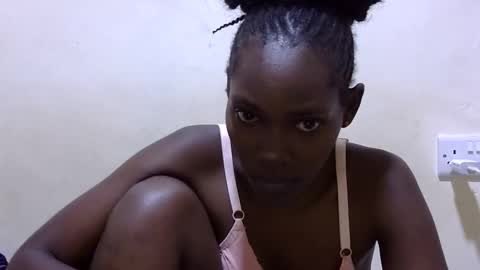 Snapshot of pretty_leila1 chatting on 03/18/26, 11:57 pretty_leila1 online show from 03/18/26, 11:57