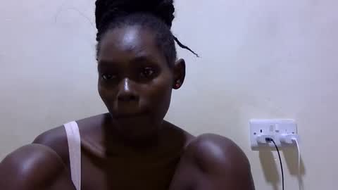 Snapshot of pretty_leila1 chatting on 03/22/26, 10:24 pretty_leila1 online show from 03/22/26, 10:24