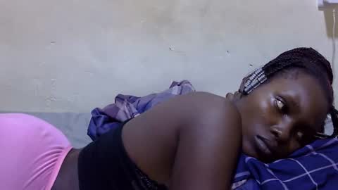 Snapshot of pretty_leila1 chatting on 04/29/26, 11:22 pretty_leila1 online show from 04/29/26, 11:22
