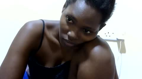 Snapshot of pretty_leila1 chatting on 05/21/26, 05:14 pretty_leila1 online show from 05/21/26, 05:14