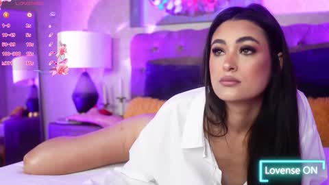 Lia online show from 09/30/25, 04:17