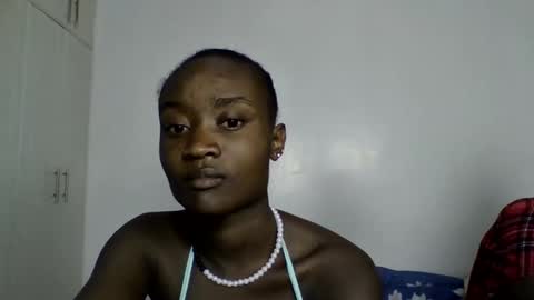 Snapshot of pretty_luv1 chatting on 01/14/26, 08:03 pretty luv1 online show from 01/14/26, 08:03