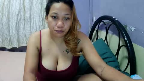 pretty_lyn08 online show from 06/07/26, 07:12
