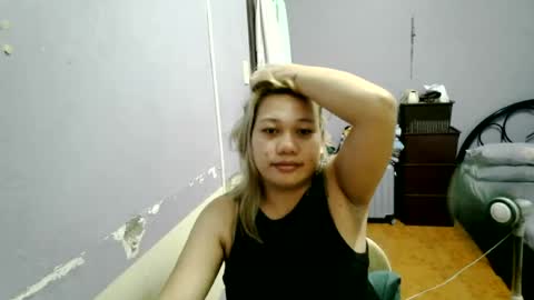 pretty_lyn08 online show from 07/15/26, 06:13