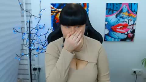 pretty_malika online show from 12/03/25, 03:36