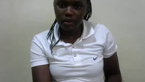 Snapshot of pretty_melan chatting on 02/19/26, 12:12 pretty_melan online show from 02/19/26, 12:12