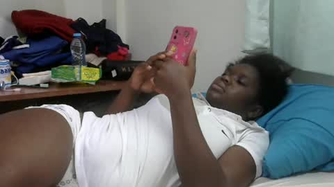 Snapshot of pretty_melan chatting on 06/03/26, 05:43 pretty_melan online show from 06/03/26, 05:43