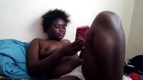 pretty_melan online show from 06/23/26, 08:12