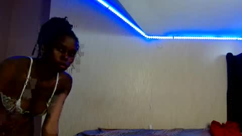 Snapshot of pretty_nyra chatting on 06/13/26, 08:45 Nyra online show from 06/13/26, 08:45