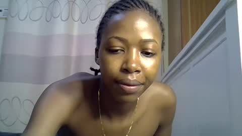 pretty_petite24 online show from 01/03/25, 05:50