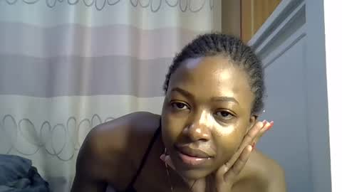 pretty_petite24 online show from 01/15/25, 05:50