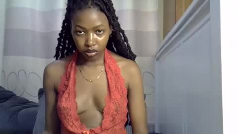 pretty_petite24 online show from 01/27/25, 07:03