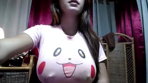 Snapshot of pretty_petite_asian143 chatting on 02/23/26, 07:22 samantha online show from 02/23/26, 07:22