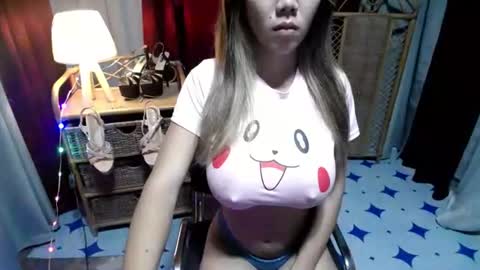 Snapshot of pretty_petite_asian143 chatting on 03/09/26, 11:31 samantha online show from 03/09/26, 11:31
