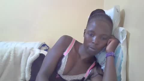 Snapshot of pretty_petite_ebony chatting on 01/22/25, 01:53 pretty_petite_ebony online show from 01/22/25, 01:53