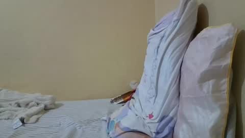 Snapshot of pretty_petite_ebony chatting on 02/21/25, 08:38 pretty_petite_ebony online show from 02/21/25, 08:38