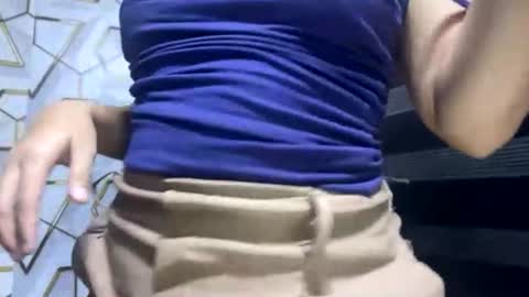 pretty_pharsa online show from 06/27/26, 07:46