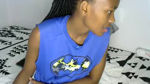 Snapshot of pretty_queennie chatting on 11/14/25, 11:53 Pretty doll online show from 11/14/25, 11:53