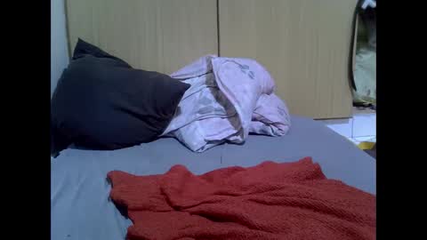 Snapshot of pretty_shalley chatting on 09/25/25, 02:43 pretty_shalley online show from 09/25/25, 02:43