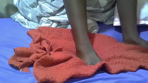 Snapshot of pretty_shalley chatting on 11/17/25, 06:41 pretty_shalley online show from 11/17/25, 06:41