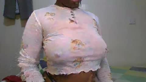 Snapshot of pretty_shila chatting on 10/26/25, 01:50 pretty_shila online show from 10/26/25, 01:50