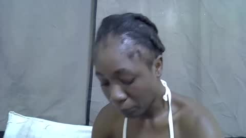 Snapshot of pretty_swirl chatting on 03/05/26, 12:23 Twirl online show from 03/05/26, 12:23