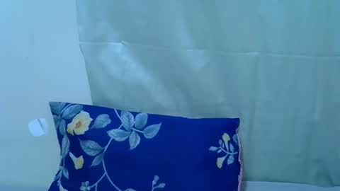 Snapshot of pretty_swirl chatting on 04/02/26, 05:32 Twirl online show from 04/02/26, 05:32