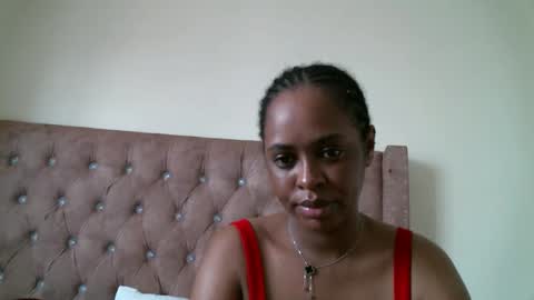 Snapshot of pretty_zii chatting on 09/20/25, 08:59 zii online show from 09/20/25, 08:59