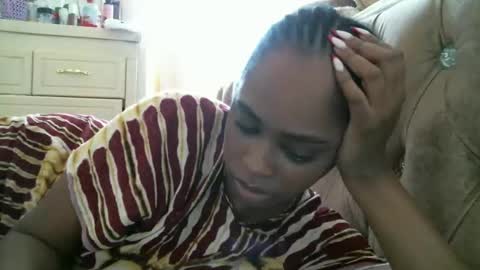 Snapshot of pretty_zii chatting on 09/21/25, 02:29 zii online show from 09/21/25, 02:29