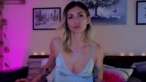 Snapshot of prettyalmaa chatting on 02/01/26, 09:35 Alma online show from 02/01/26, 09:35