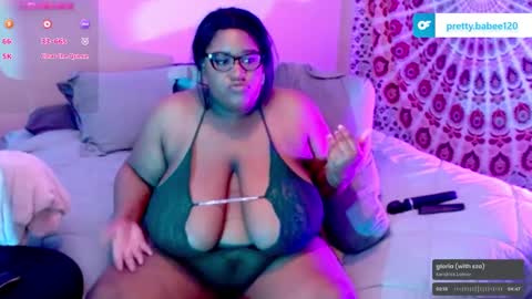 Snapshot of prettybabee120 chatting on 12/11/24, 03:02 Miss Pretty online show from 12/11/24, 03:02